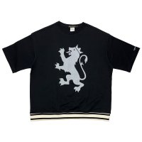 RELAXING LIONS S/S  BLACK